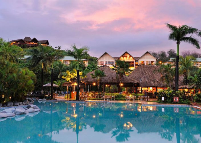 Outrigger Fiji Beach Resort – Pool Outrigger Fiji Beach Resort - Pool