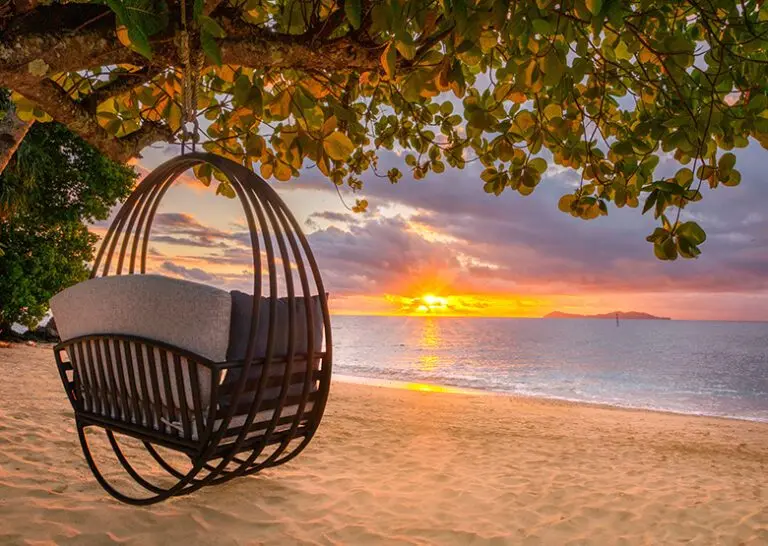 Royal Davui Island - swing