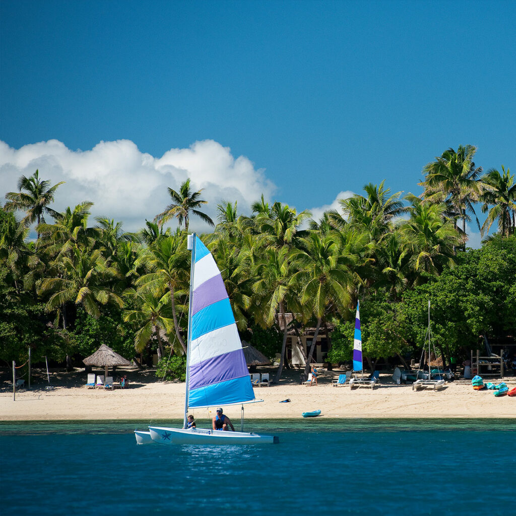 Castaway Island Fiji - Watersports - Front of Main Beach - Fiji Resorts