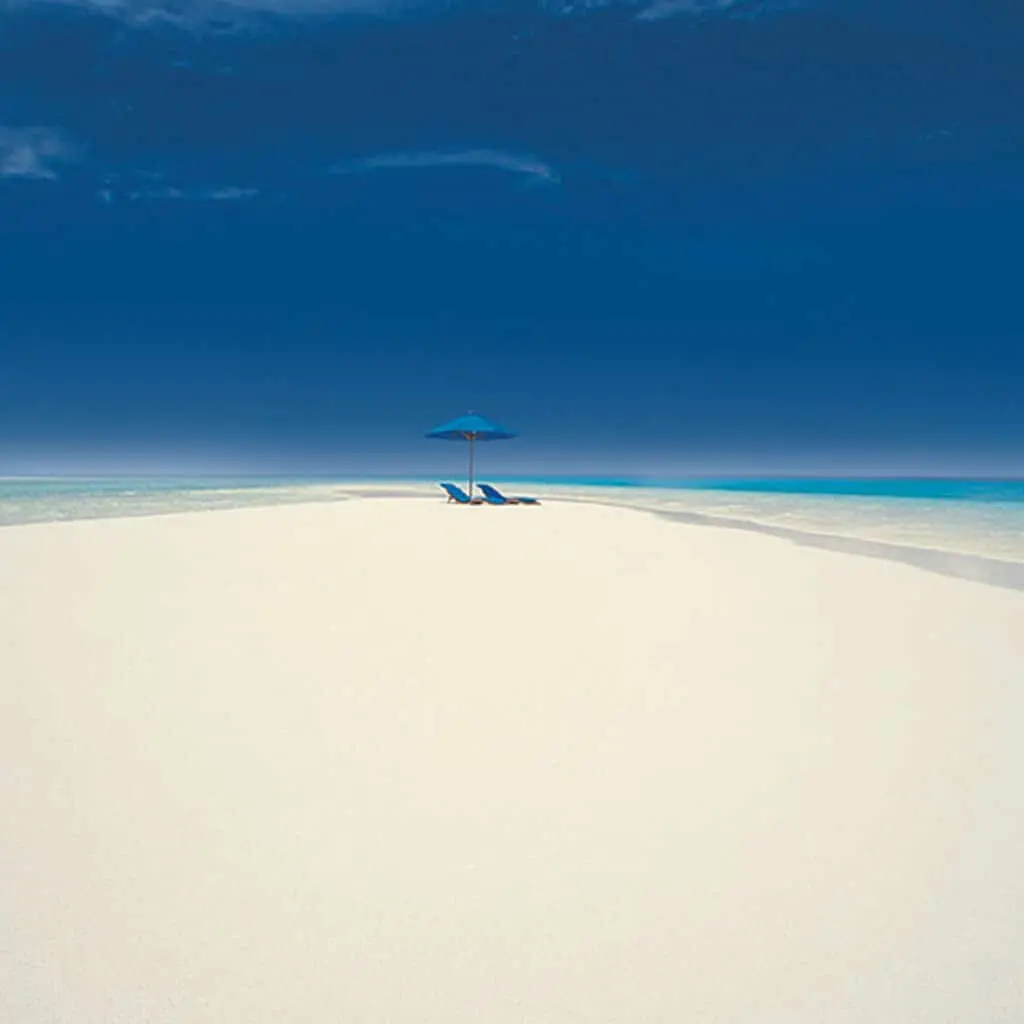 Sandy Cay Picnic - Royal Davui Fiji