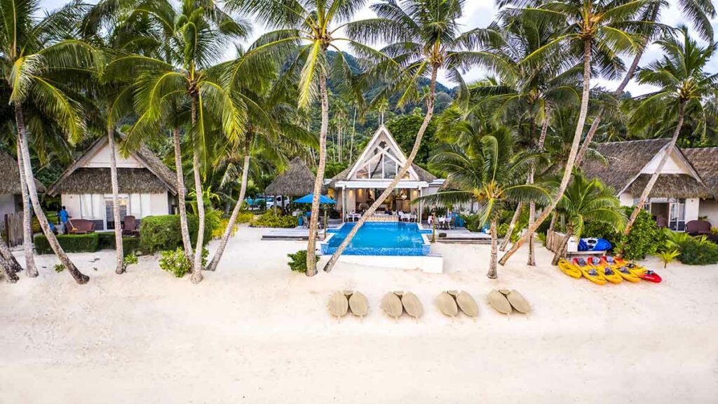 Little Polynesian Resort Cook Islands - Main Resort Pool