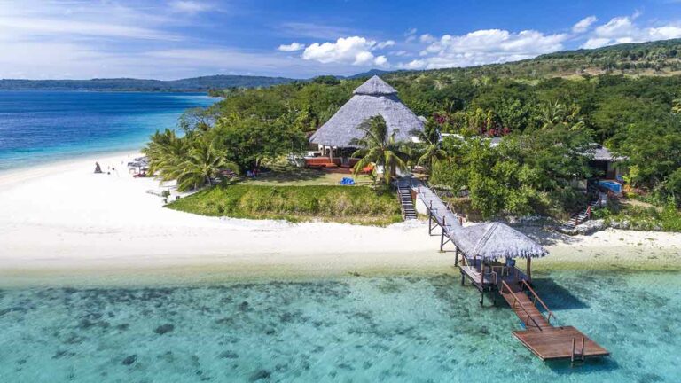 The Havannah Vanuatu - Luxury Resort - Aerial of Point Restaurant and pier