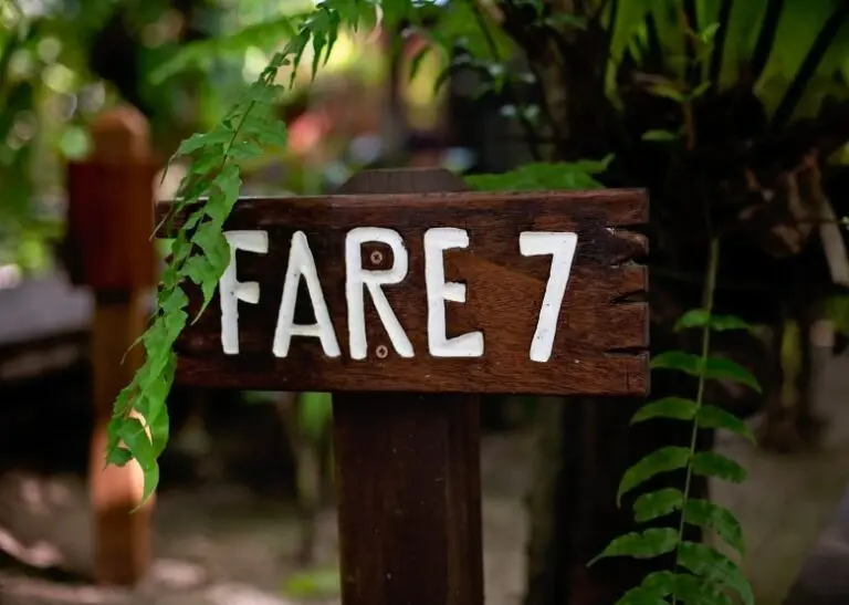 Barrier Beach Resort Vanuatu Fare 7 Sign