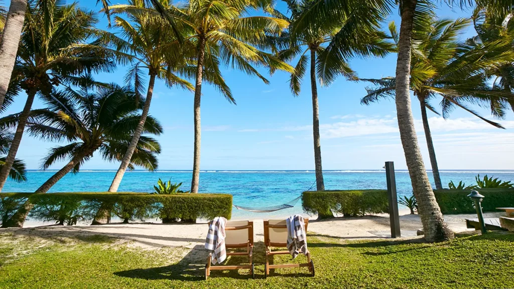 Motu Beachfront Art Villas - beach view