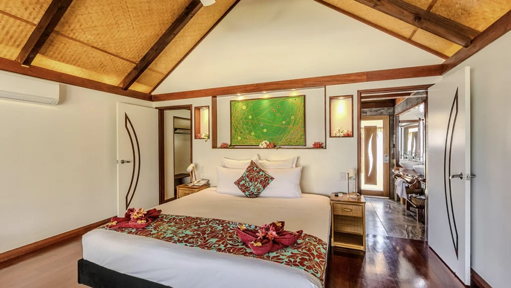 Tamanu Beach - garden bungalow interior