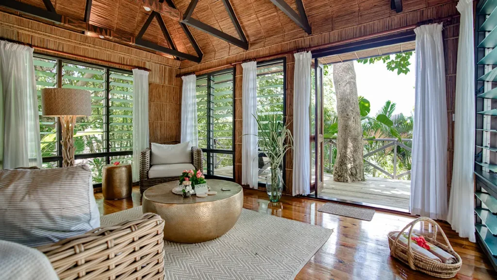 Matangi Private Island Resort Fiji - Beachfront Treehouse villa lounge