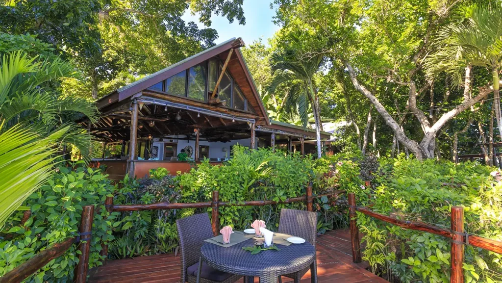 Savasi Island Resort Fiji - main restaurant area