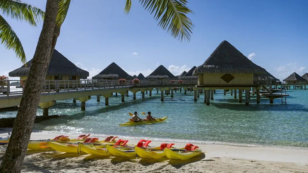 InterContinental Bora Bora Le Moana Resort Tahiti - ©RomeoBalancourt