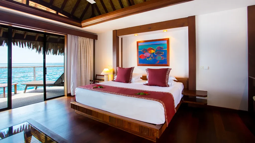 Manava Beach Resort & Spa - Moorea-premium overwater bungalow