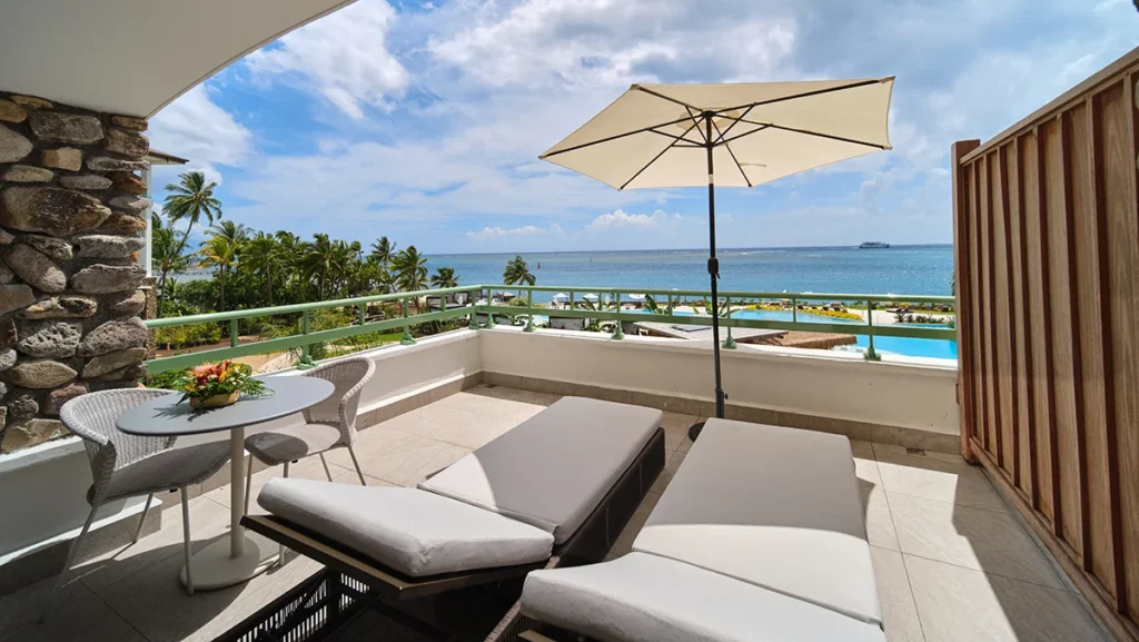 Hilton Hotel Tahiti - ocean view grand balcony room