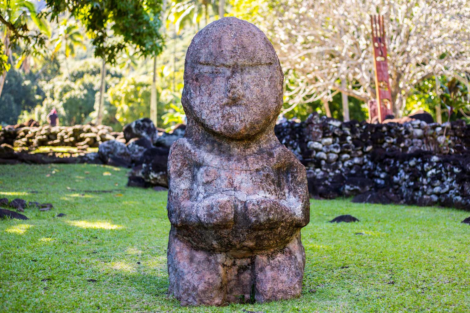 Maeva Archaeological Stie