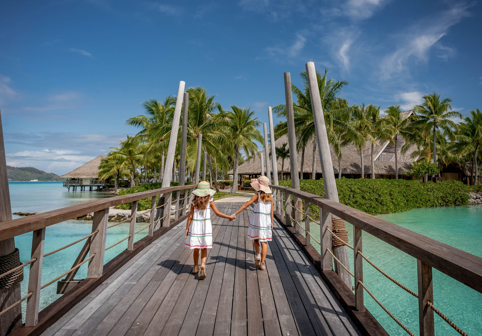 Island Escapes Tahiti Bora Bora Four Seasons Lifestyle Things to Do BOR 1589