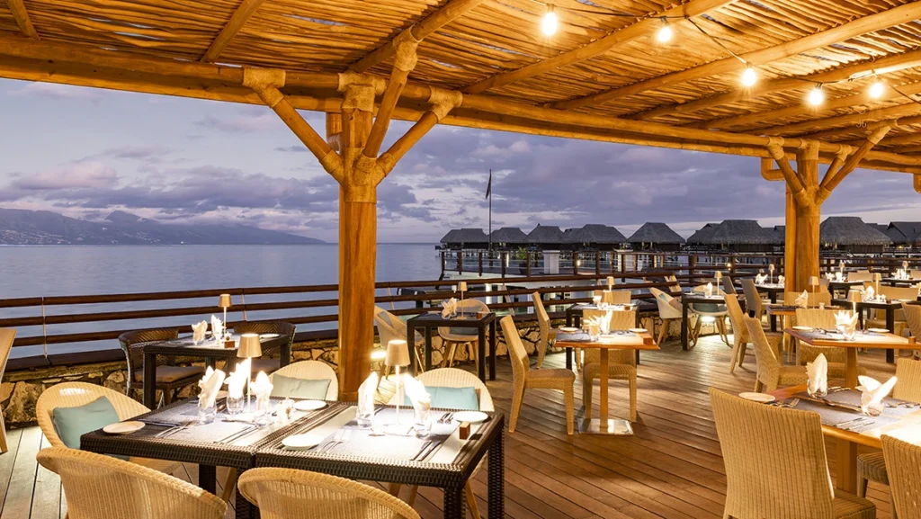Sofitel Kia Ora Moorea Beach Resort Tahiti - Pure Restaurant ©gregoirelebacon