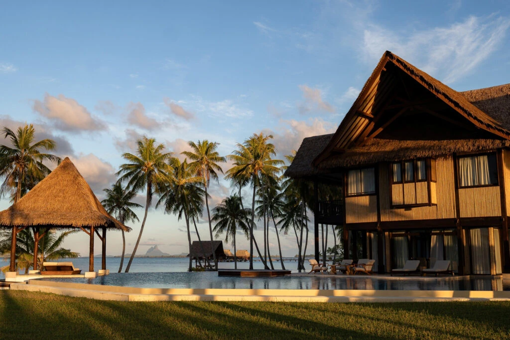 Vahine Private Island Royal Villa Exterior Pool Lagoon Tahaa