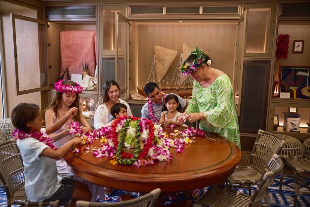 island escapes hawaii holidays outrigger reef waikiki beach resort ao cultural center lei making2 jpg