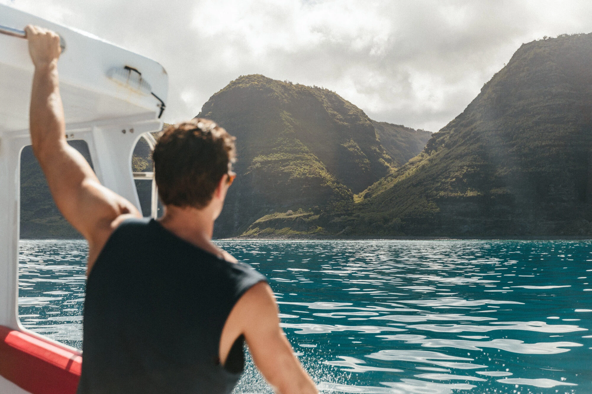 relaxing view of napali coast from the a tour boat napali coast kauai 17728 jpg